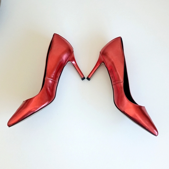 Gorgeous BCBGeneration Metallic Chrome Red 3" Heels 7.5 - Picture 2 of 12